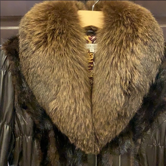 Cache Leather and Mink Coat - Picture 3 of 5